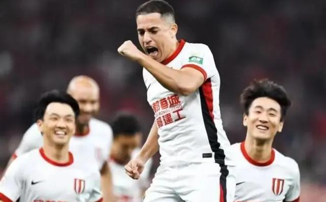 其榜首之位, https, 古加