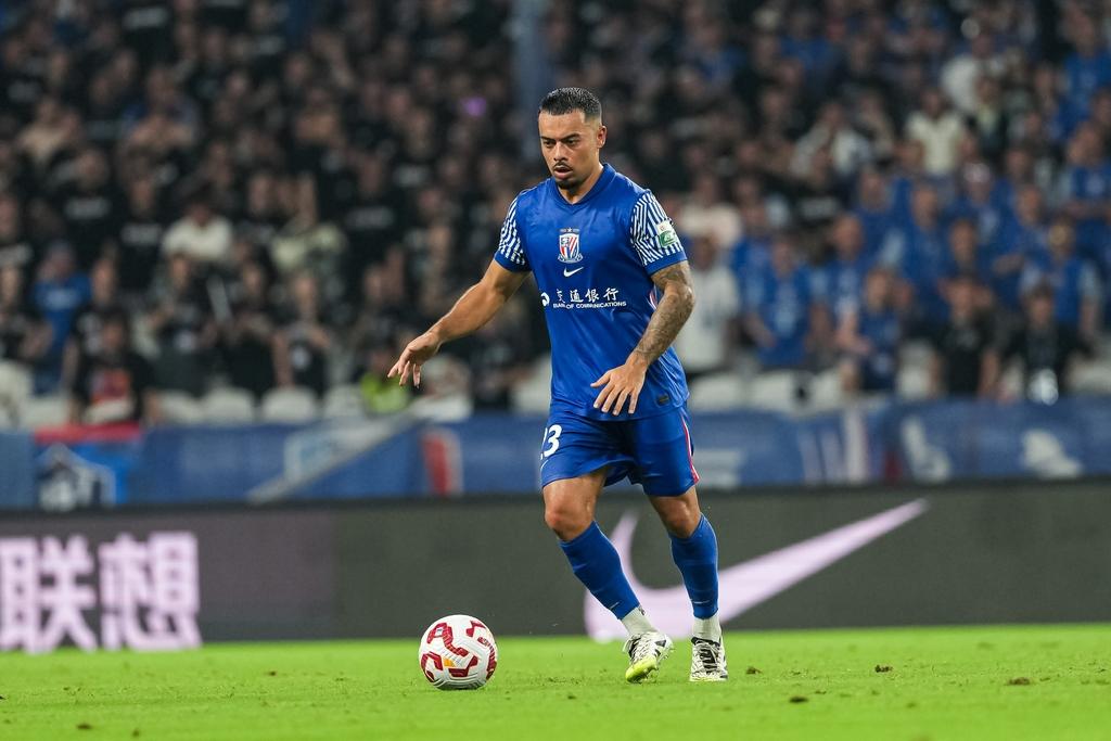 的队伍中, 轮将拉开战